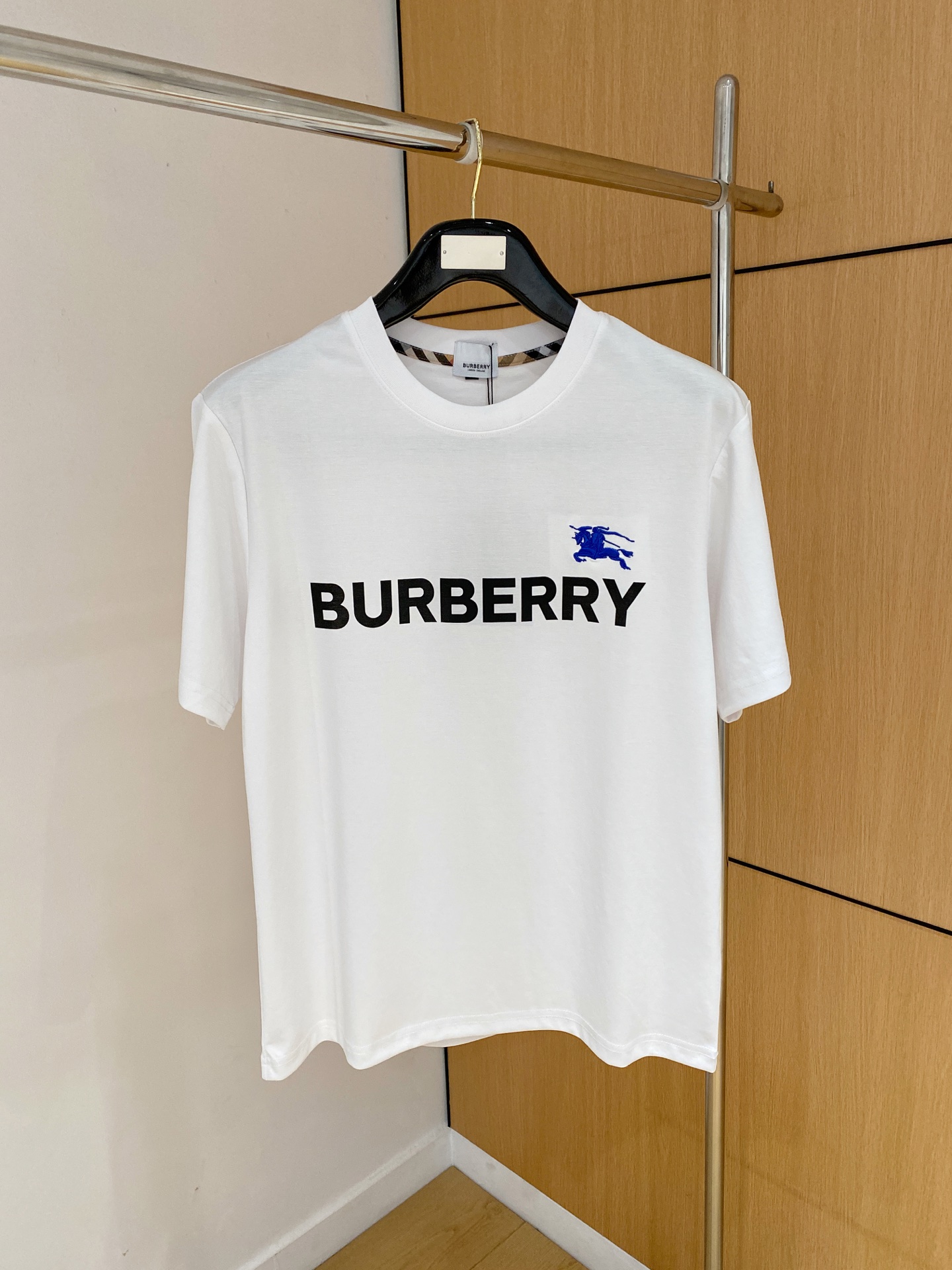 short sleeves